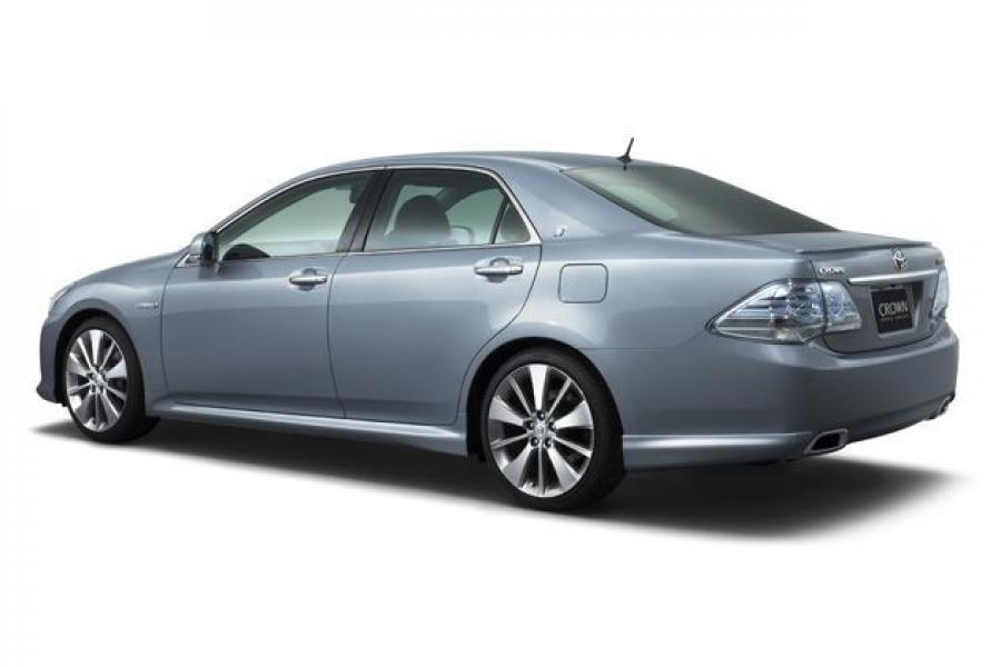  Toyota Crown Hybrid Concept 2007 года  (фото 16 из 17)